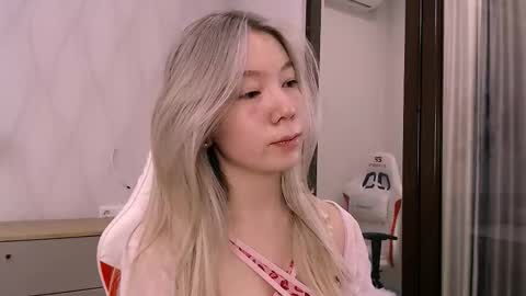 Snapshot of babby_rabbit_ chatting on December 2025 02:46:01 PM Cute Raby online show from December 2025 02:46:01 PM