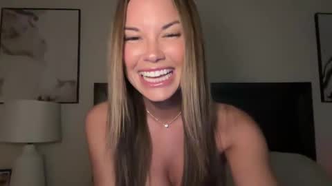 B online show from September 2025 03:17:01 AM