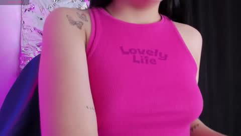 Queen B online show from April 2026 05:31:02 PM