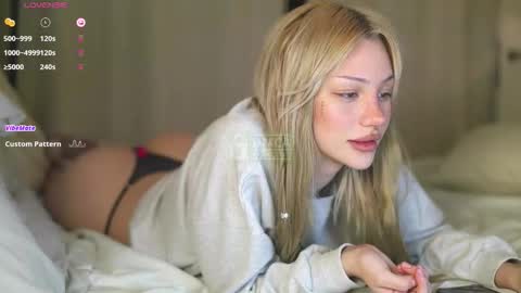 Hey  Im your angel Holly online show from February 2026 05:19:02 PM