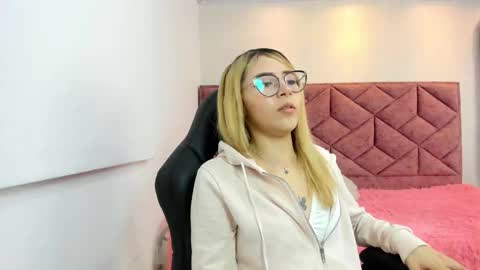 Snapshot of baby__flame chatting on February 2026 07:23:01 PM Maddie online show from February 2026 07:23:01 PM