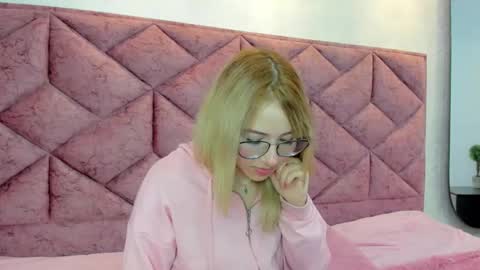 Maddie online show from March 2026 07:06:02 PM