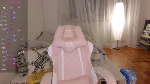 Snapshot of baby_adele chatting on April 2026 06:19:01 PM bb adele online show from April 2026 06:19:01 PM