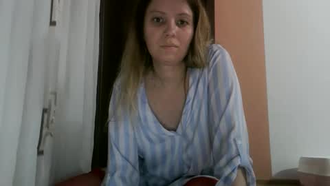 Snapshot of baby_blondee chatting on January 2026 05:15:02 PM Baby Blonde online show from January 2026 05:15:02 PM