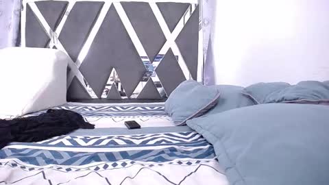 valentina online show from December 2025 02:24:02 PM