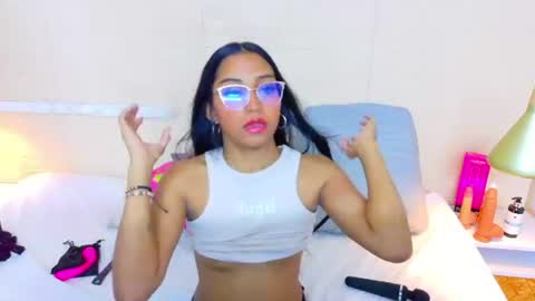 valentina online show from July 2026 12:36:02 PM