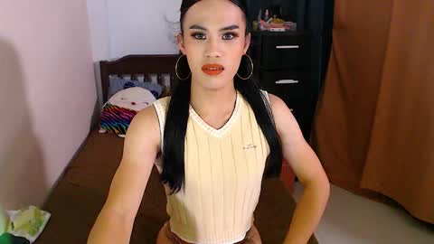 Snapshot of baby_fu chatting on September 2025 09:03:02 PM Nathalia online show from September 2025 09:03:02 PM