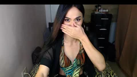 Snapshot of baby_fu chatting on October 2025 08:41:02 PM Nathalia online show from October 2025 08:41:02 PM