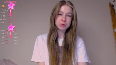 Snapshot of baby_girl_0001 chatting on February 2025 01:13:02 AM Kira online show from February 2025 01:13:02 AM