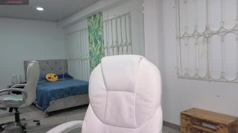Julieta online show from May 2026 11:27:01 AM