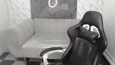 baby_khloe_b online show from March 2026 01:04:02 PM