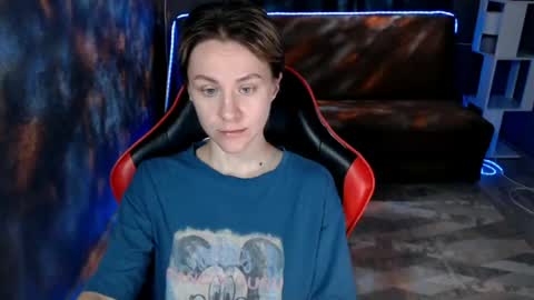 baby_kitte online show from July 2026 02:03:01 AM