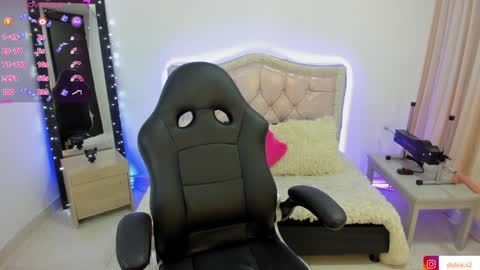 Dulce  Stefa  online show from January 2025 09:43:02 AM