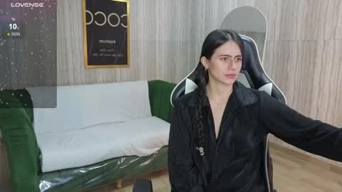 Snapshot of baby_lush_t chatting on September 2025 07:37:01 PM Bella online show from September 2025 07:37:01 PM