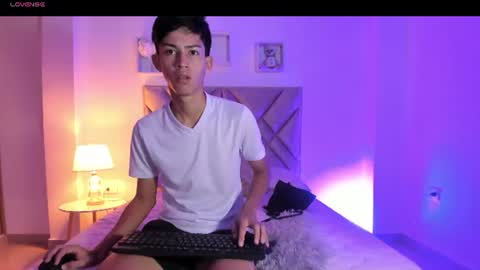 baby_noaht online show from June 2026 12:20:01 PM