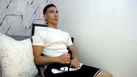Snapshot of babyandy_ chatting on April 2026 09:39:01 PM ANDY online show from April 2026 09:39:01 PM