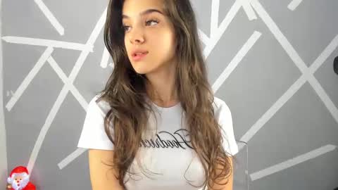 Snapshot of babyaylin chatting on December 2024 05:42:01 AM Aylin online show from December 2024 05:42:01 AM