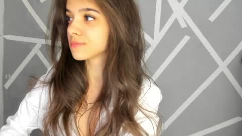 Snapshot of babyaylin chatting on January 2025 07:49:01 AM Aylin online show from January 2025 07:49:01 AM