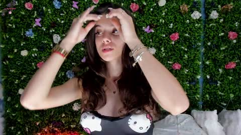 Snapshot of babyaylin chatting on September 2025 04:16:01 AM Aylin online show from September 2025 04:16:01 AM