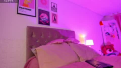 Mariana  online show from May 2026 12:52:01 AM