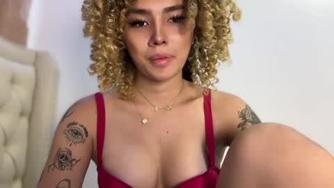 Clara online show from May 2026 05:14:01 AM