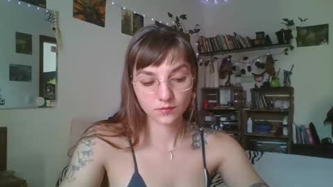 babydemon6 online show from December 2024 12:33:02 PM