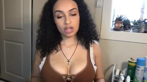 bby estelle online show from August 2026 01:37:02 AM