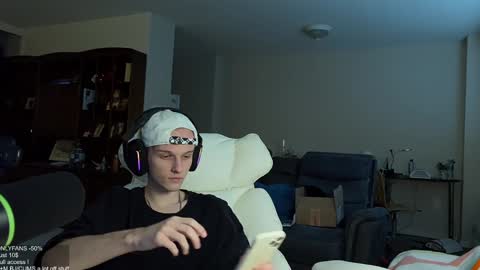 Big cock boy online show from December 2024 07:54:01 PM