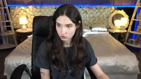 Snapshot of babyflowerr chatting on January 2026 07:39:01 PM Sasha online show from January 2026 07:39:01 PM
