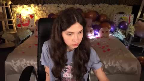 Snapshot of babyflowerr chatting on February 2026 08:18:01 PM Sasha online show from February 2026 08:18:01 PM