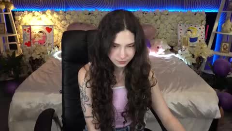Snapshot of babyflowerr chatting on March 2026 07:52:01 PM Sasha online show from March 2026 07:52:01 PM