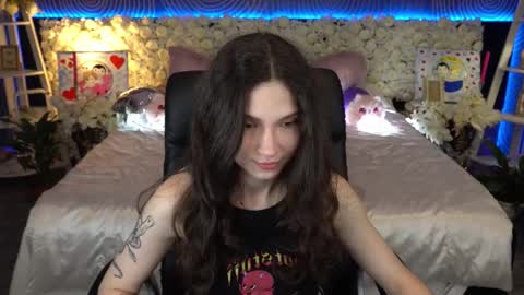 Snapshot of babyflowerr chatting on March 2026 07:40:01 PM Sasha online show from March 2026 07:40:01 PM
