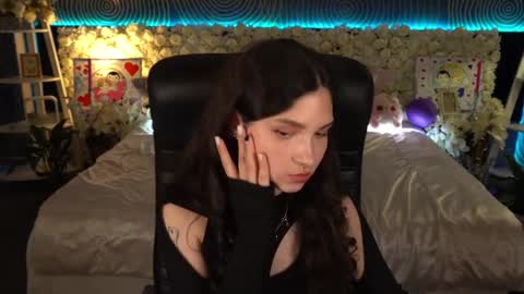 Snapshot of babyflowerr chatting on April 2026 07:22:01 PM Sasha online show from April 2026 07:22:01 PM