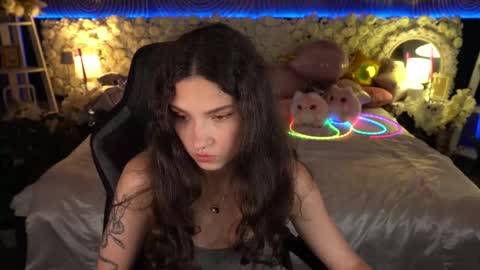 Snapshot of babyflowerr chatting on May 2026 06:58:01 PM Sasha online show from May 2026 06:58:01 PM