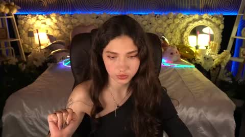 Sasha online show from June 2026 06:57:02 PM