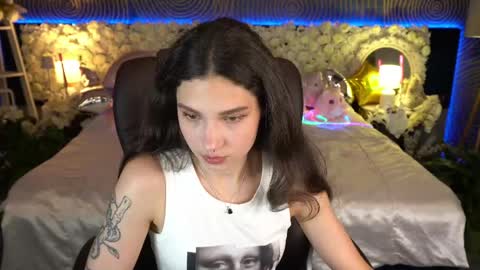 Sasha online show from June 2026 06:52:01 PM