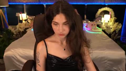 Sasha online show from June 2026 06:53:02 PM