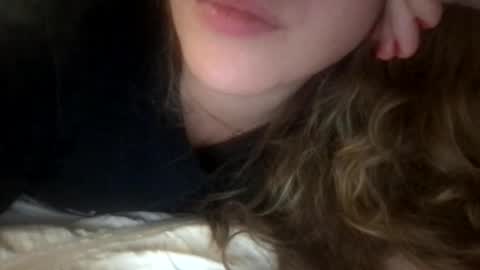 Snapshot of babyhoney333 chatting on December 2025 05:42:02 PM babyhoney333 online show from December 2025 05:42:02 PM