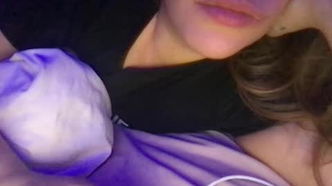 Snapshot of babyhoney333 chatting on December 2025 06:55:01 AM babyhoney333 online show from December 2025 06:55:01 AM