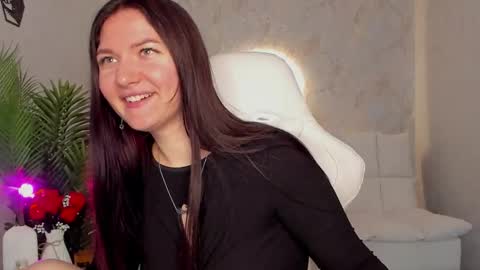 Sophia online show from September 2025 04:04:02 AM