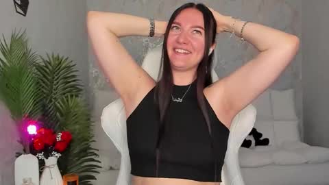 Sophia online show from September 2025 03:33:02 AM