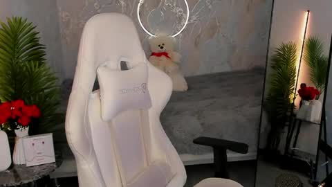 Sophia online show from June 2026 01:28:02 AM
