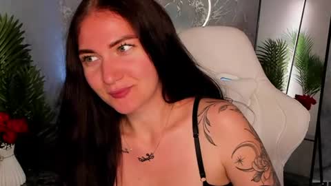 Sophia online show from June 2026 02:02:01 AM