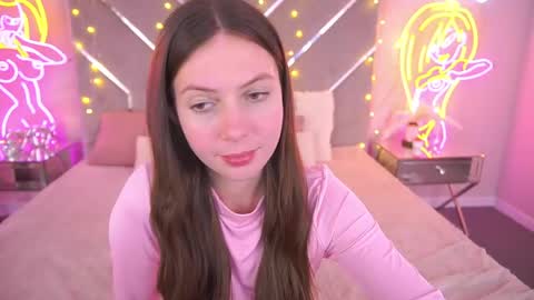 Lady Vi online show from May 2026 12:22:02 PM