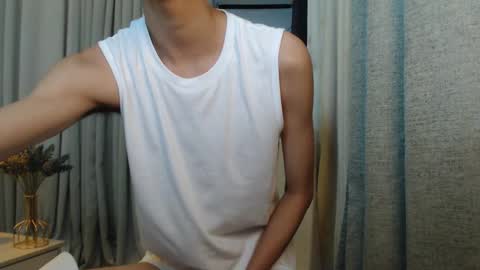 Snapshot of babymasterbater chatting on March 2025 06:10:01 AM call me james online show from March 2025 06:10:01 AM