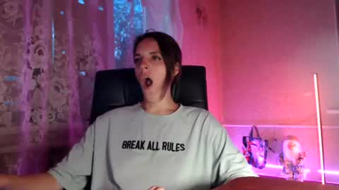 Sonya online show from June 2026 06:01:01 PM