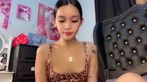 Nexie online show from November 2025 12:57:02 AM