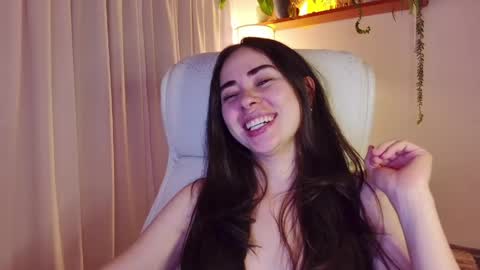Snapshot of babyprincesstalia chatting on May 2026 07:04:01 AM Talia online show from May 2026 07:04:01 AM