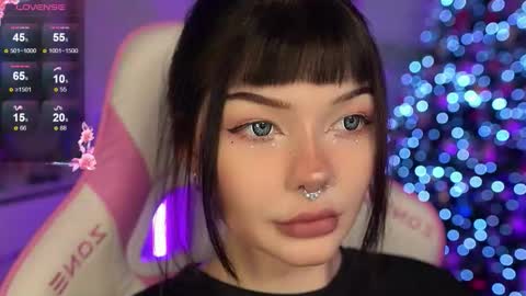 Nika online show from December 2025 04:03:02 PM