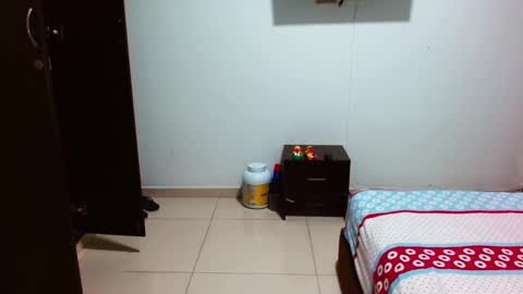 Snapshot of babysebasxxx chatting on October 2025 03:06:02 AM sebas online show from October 2025 03:06:02 AM